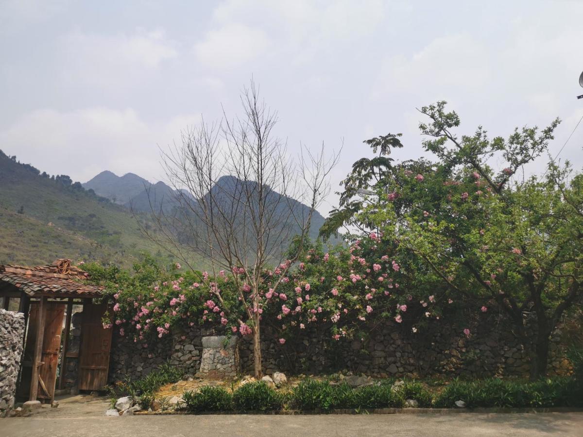Lo Lo Homestay & Cafe Meo Vac מראה חיצוני תמונה
